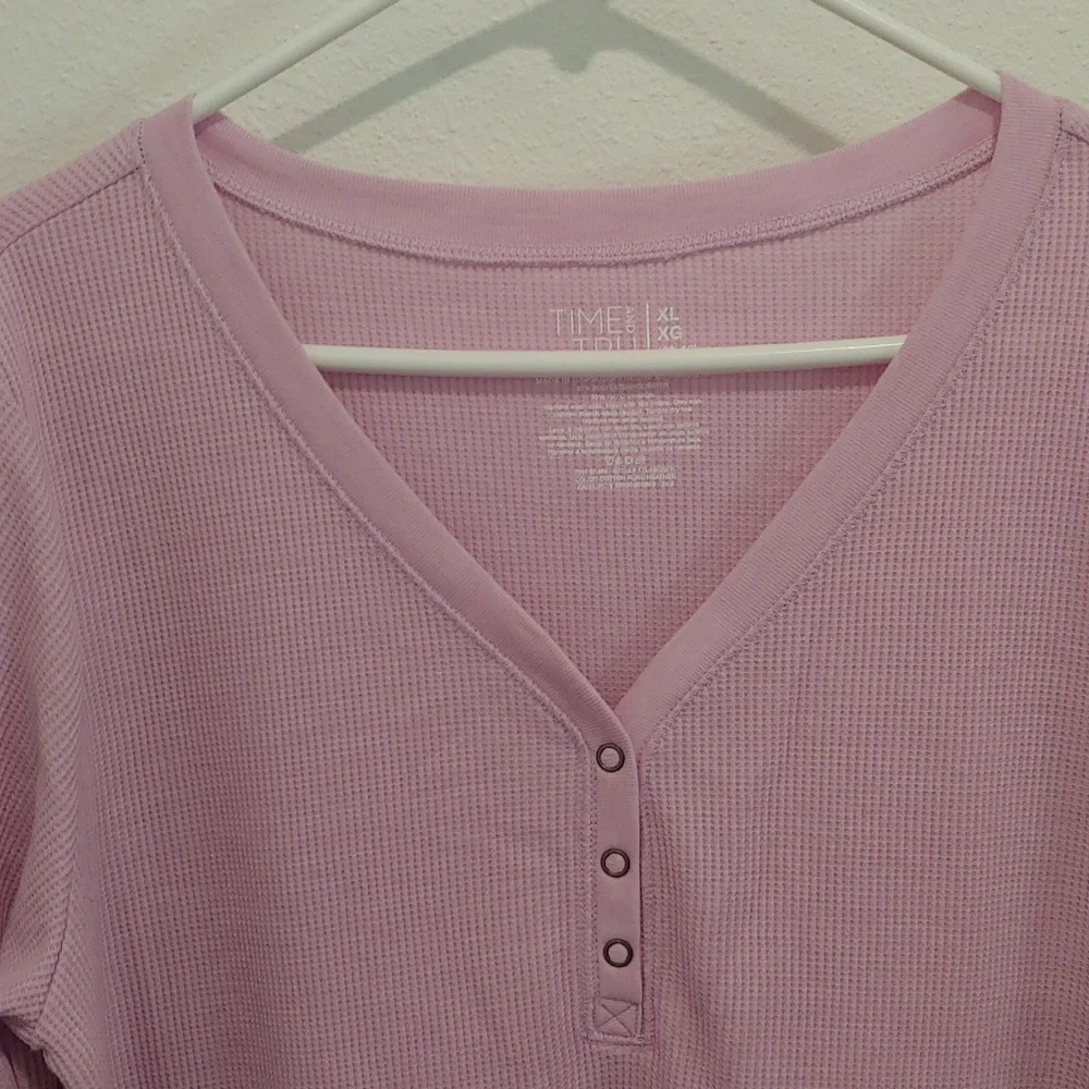 Time and true brand pink thermal henley size xl 16/18 - Picture 2 of 5